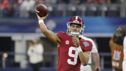 Alabama quarterback Bryce Young throws a pass against Cincinnati during the Cotton Bowl College Football Playoff semifinal on Dec. 31, 2021, in Arlington, Texas. (MICHAEL AINSWORTH/Associated Press))