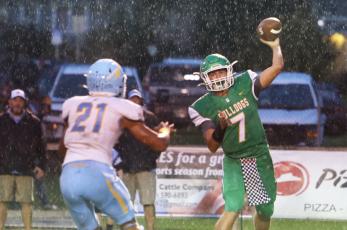 Suwannee quarterback Bronsen Tillotson throws a pass against Chiefland on Friday. (PAUL BUCHANAN/Special to the Reporter)