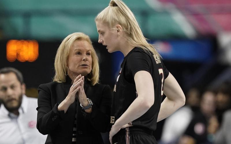Florida State head coach Sue Semrau speaks with guard Sammie Puisis during a game against North Carolina State at the Atlantic Coast Conference tournament on March 4 in Greensboro, N.C. (GERRY BROOME/Associated Press)