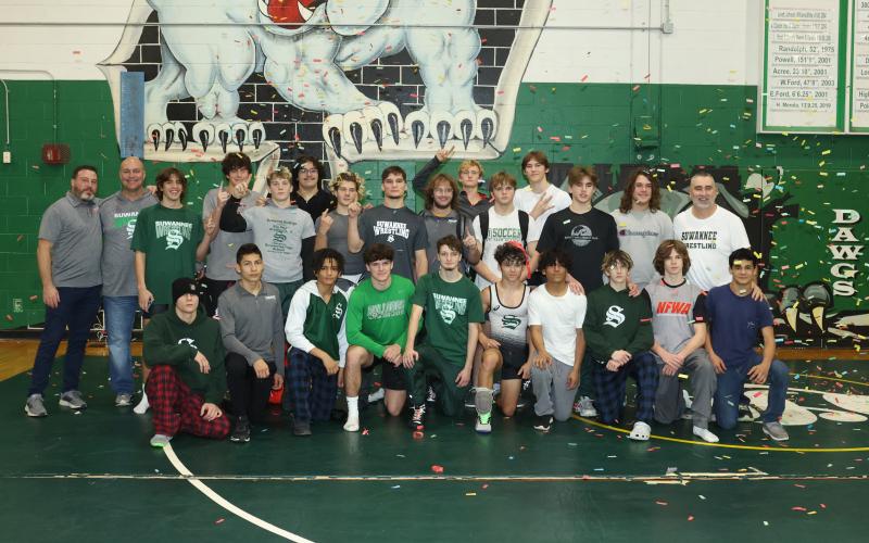 Suwannee’s wrestling team won its first sub-regional duals title on Thursday. (PAUL BUCHANAN/Special to the Reporter)
