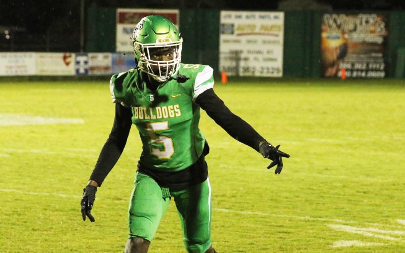 Suwannee receiver MJ Rossin walks up to the line of scrimmage for a play against Flagler Palm Coast on Aug. 25. (JAMIE WACHTER/Lake City Reporter)