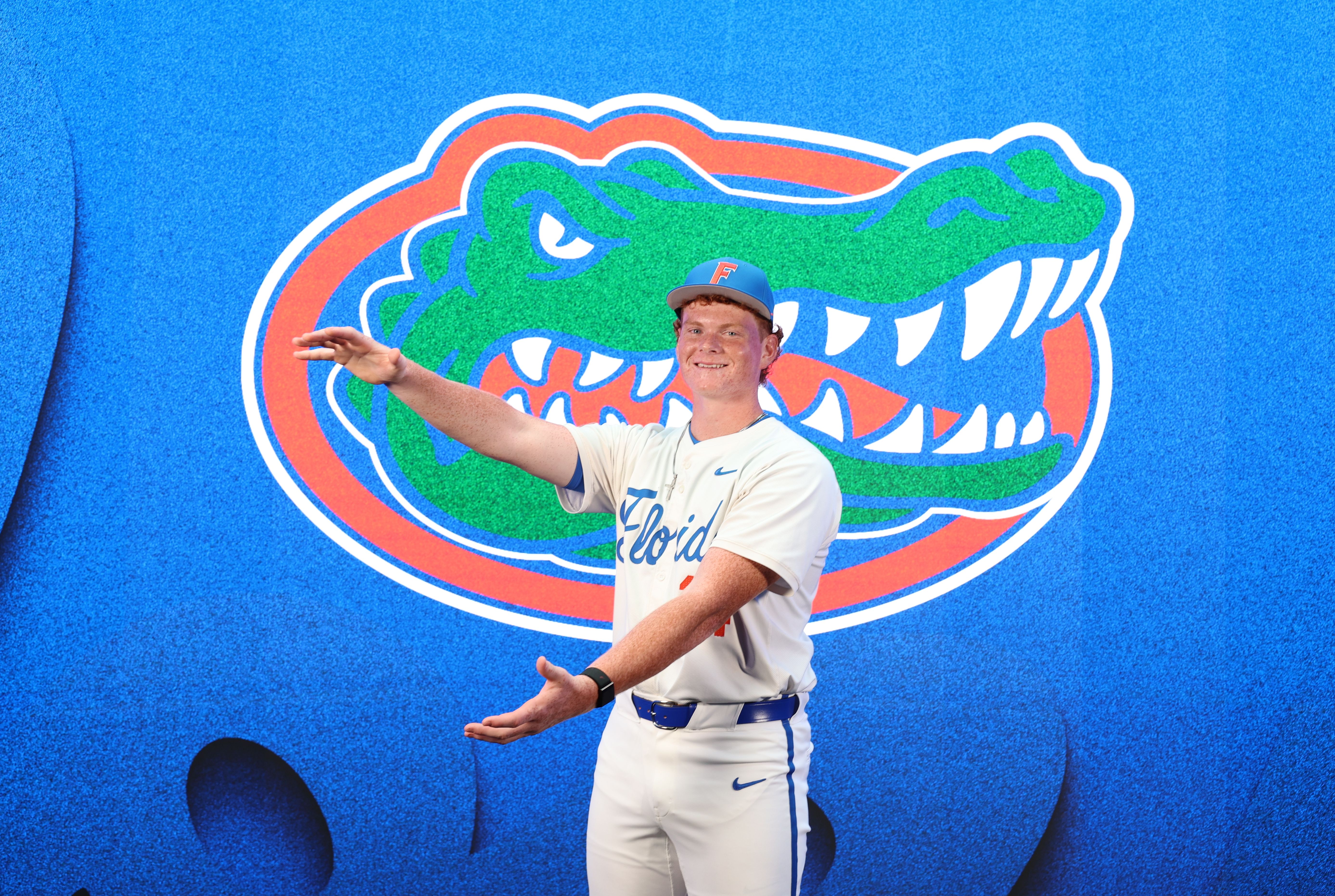 Columbia two-way standout does the Gator chomp on his recent visit to Florida. Slaymaker committed to UF on Saturday. (COURTESY)