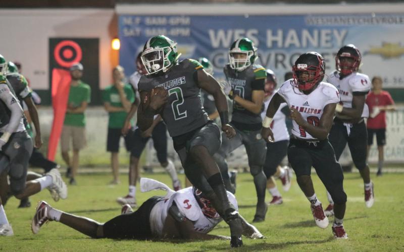 Suwannee running back Jaquez Moore returns a punt for a touchdown against Hamilton County last season. (SUWANNEE DEMOCRAT)