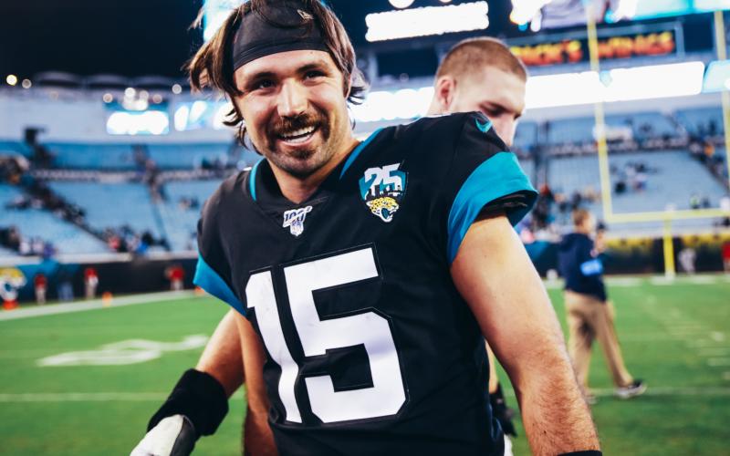 Quarterback facial hair is sure to be front and center when the Jacksonville Jaguars (1-1) host the Miami Dolphins (0-2) on Thursday night. Jacksonville’s Gardner Minshew has a unkept horseshoe mustache that seems to go perfectly with his flowing locks, while Miami’s Ryan Fitzpatrick has a bushy beard that covers much of his face and engulfs his chin strap. (HARRY AARON/Getty Images/TNS)
