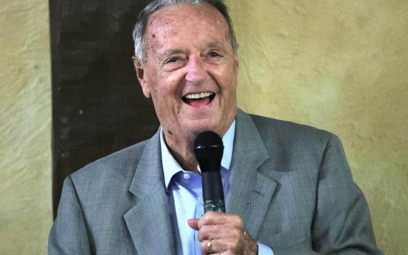 Former Florida State Seminoles coach Bobby Bowden delivers remarks at the Orlando Touchdown Club during their meeting on Oct. 9, 2019. (JOE BURBANK/Orlando Sentinel/TNS)