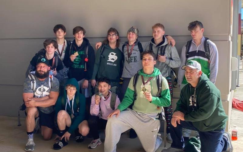 Suwannee's wrestling team at Saturday's District 2-1A IBT. (COURTESY)