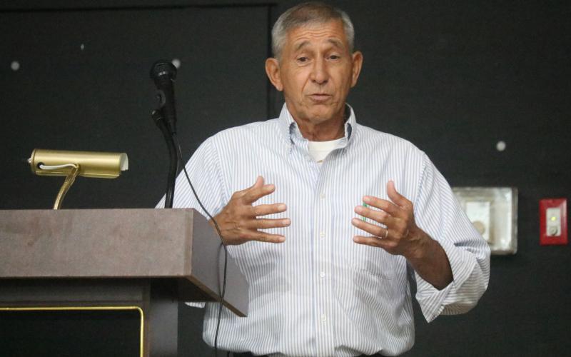 David Laxton speaks at the Suwannee Hall of Fame last fall. (FILE)