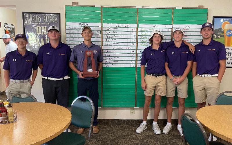 Columbia’s boys golf team placed second at the District 2-3A Tournament on Wednesday to qualify for regionals. (COURTESY)