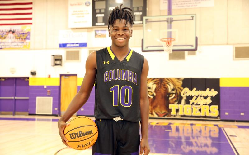 Columbia guard Isaac Broxey is the LCR’s Boys Basketball Player of the Year. (MANDI SLOAN/Special to the Reporter)