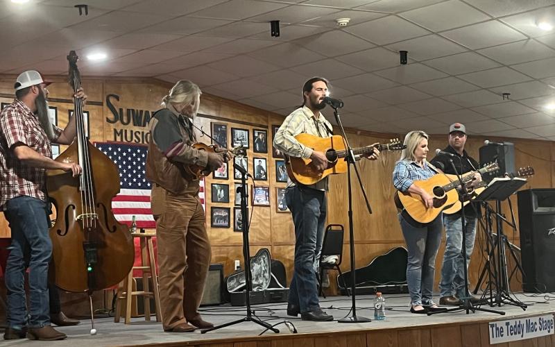 Tracy Starling and the Kentucky Sleepy Hollow Band will perform their bluegrass music Saturday during the Suwannee River Jam. (COURTESY)