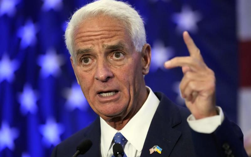 Rep Charlie Crist, D-Fla., gestures after declaring victory Tuesday in St. Petersburg. Crist defeated Agriculture Commissioner Nikki Fried in the Democratic gubernatorial primary election and will face incumbent Republican Gov. Ron DeSantis in November. (CHRIS O'MEARA/Associated Press)