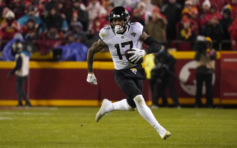 Jacksonville Jaguars tight end Evan Engram runs during a Divisional playoff game against the Kansas City Chiefs on Jan. 21 in Kansas City, Mo. (ED ZURGA/Associated Press)