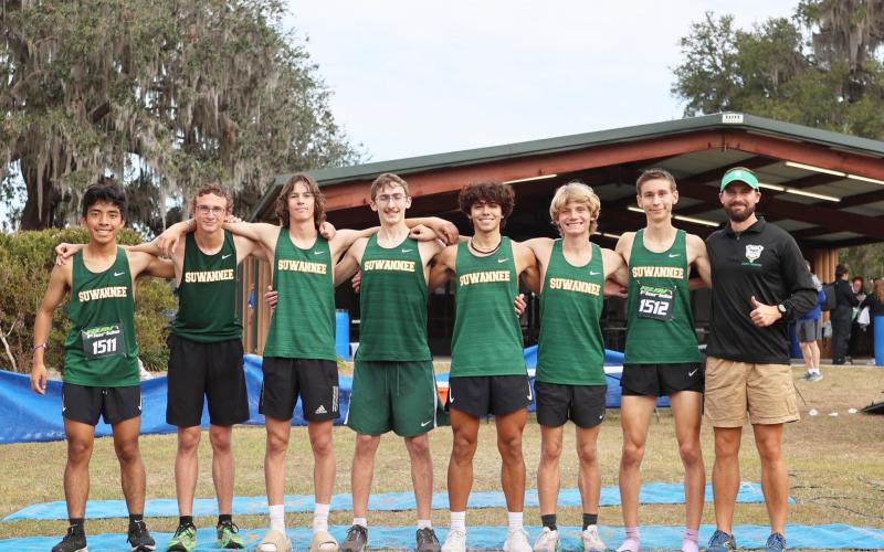 Suwannee’s boys cross country team placed fifth at the Region 1-2A meet on Thursday to qualify for the state meet. (COURTESY)