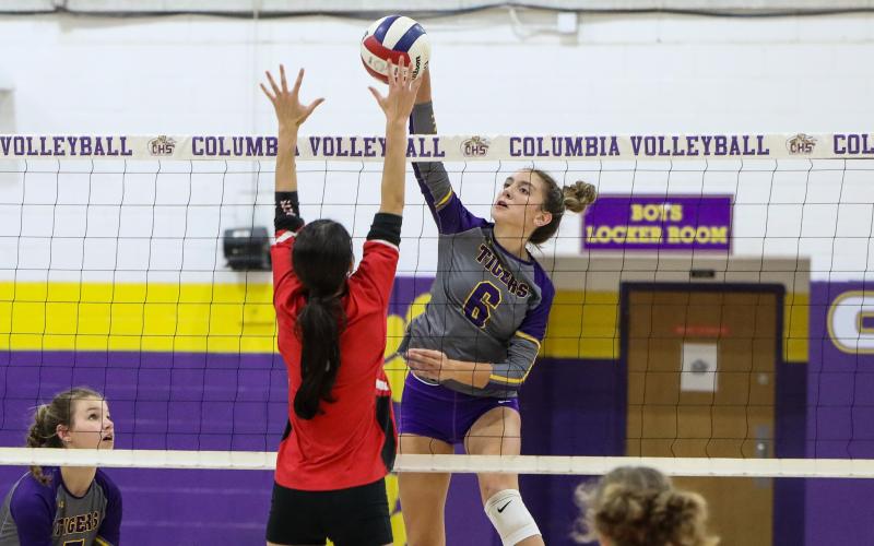 Columbia hitter Sinei Wood returns a shot against Lafayette on Sept. 12, 2023. (BRENT KUYKENDALL/Lake City Reporter)