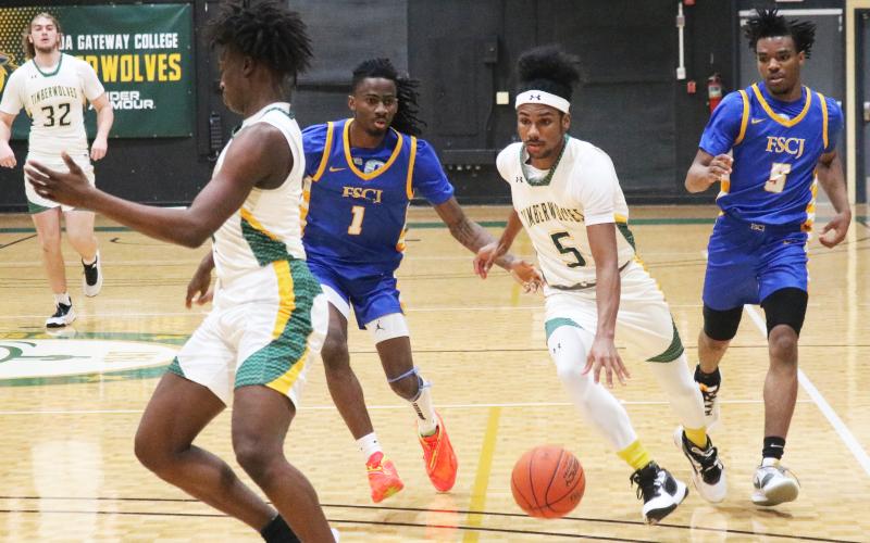 FGC guard Amayoa’ah Phillips pushes the ball up the court in transition against FSCJ on Jan. 24. (JORDAN KRORGER/Lake City Reporter)