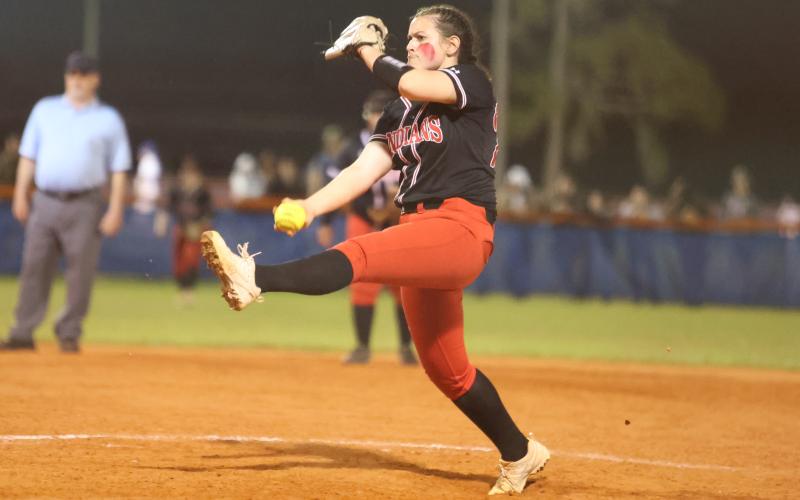 Fort White pitcher Kadence Compton winds up to pitch against Branford on March 1. (PAUL BUCHANAN/Special to the Reporter)