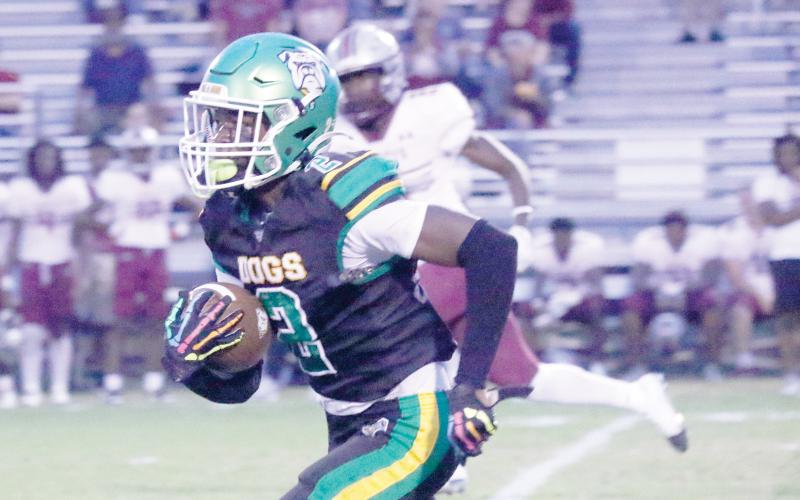Suwannee running back JaDarius Horne is one of the banged-up Bulldogs who could be missing from the secondary Friday. (JAMIE WACHTER/Lake City Reporter)