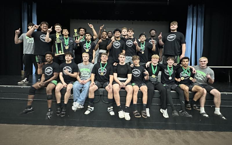 Suwannee won the traditional and Olympic events at the Bulldog Invitational on Friday. (COURTESY)