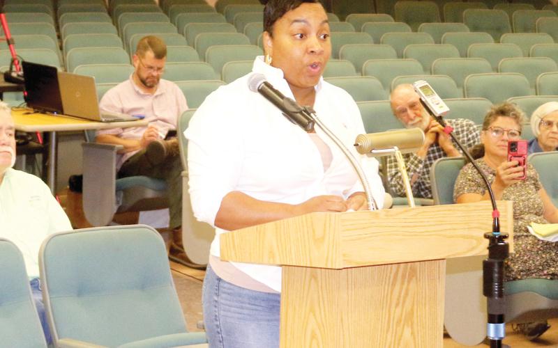Fort White Town Councilor Monica Merricks requests help from the Columbia County Commission in administering grant funds for a wastewater project. Merricks called the strained relationship between the town and the county as ‘shameful, disgraceful and distasteful,’ hoping the two could move forward. (TONY BRITT/Lake City Reporter)