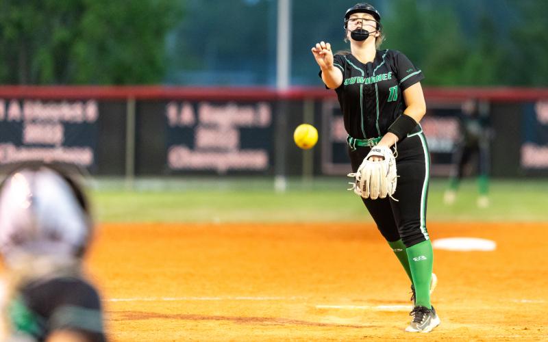 Suwannee pitcher Gracie Watley pitches against Fort White on April 22. (JACK HOWDESHELL/Lake City Reporter)
