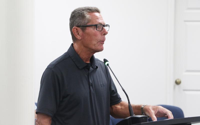 George Hudson thanked the Lake City Council for its work on the park hours at Lake Montgomery and Campbell Park. (MORGAN MCMULLEN/Lake City Reporter)