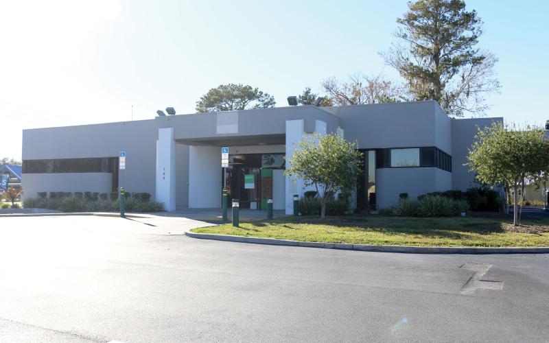 The old TD Bank building on NW Main Boulevard could be the future home of the Columbia County Tax Collector’s office if an inspection of the building shows no major issues. (TONY BRITT/Lake City Reporter)