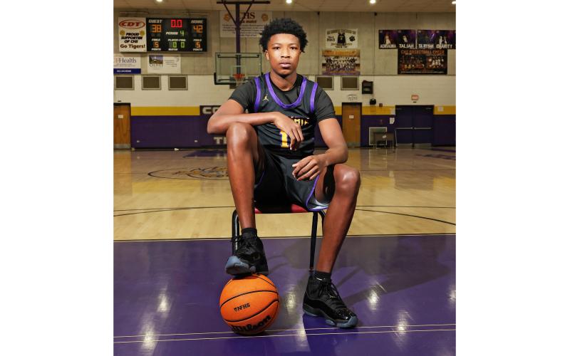 Columbia guard Shaheed White is the LCR’s Boys Basketball Player of the Year. (MANDI SLOAN/Special to the Reporter)