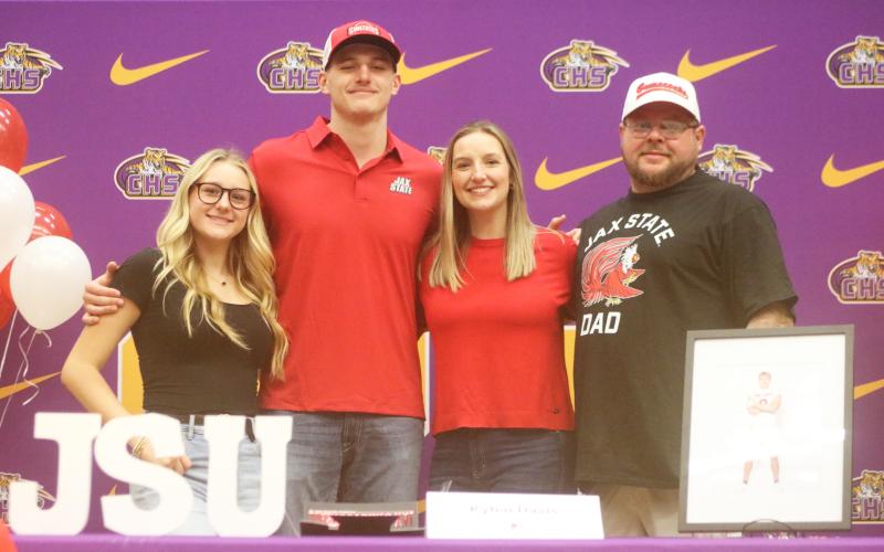 PREP FOOTBALL: Columbia DE Kyten Davis signs with Jacksonville State