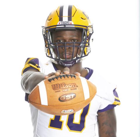 Columbia linebacker Marlon Pollock is the LCR’S Defensive Player of the Year. (JEN CHASTEEN/Special to the Reporter)