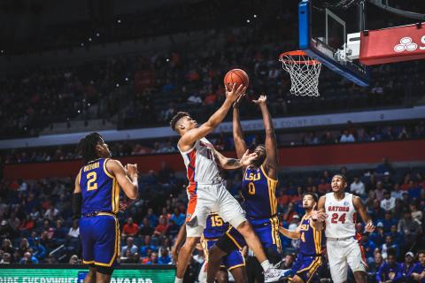 Florida forward Keyontae Johnson scores against LSU on Wednesday night. (AAU COMMUNICATIONS)