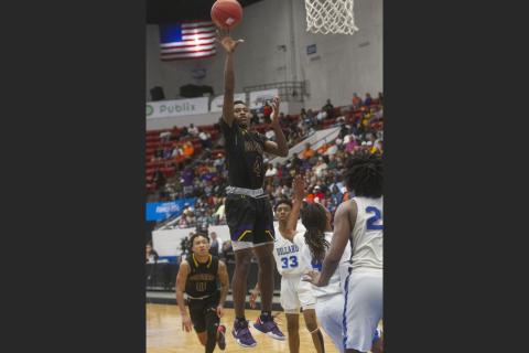 Columbia’s Kenney Gaines (4) goes up for a basket against Dillard in the Class 6A semifinals at The RP Funding Center on March 5, 2020. (MICHAEL WILSON/Special to the Reporter)