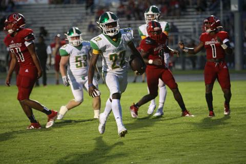 Suwannee running back Malachi Graham celebrates after scoring a touchdown against Hamilton County on Friday night. (PAUL BUCHANAN/Special to the Reporter)