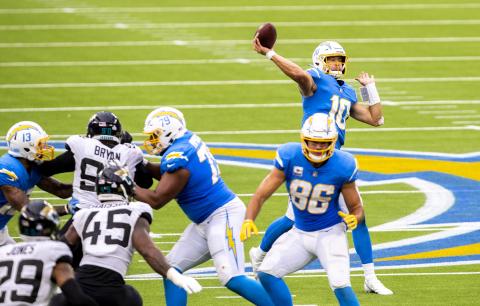 Los Angeles Chargers quarterback Justin Herbert (10) throws a 70-yard touchdown pass to wide receiver Jalen Guyton in the third quarter against the Jacksonville Jaguars at SoFi Stadium on Sunday in Inglewood, California. (ALLEN J. SCHABEN/Los Angeles Times/TNS)