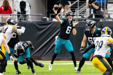 Jacksonville Jaguars quarterback Jake Luton (6) throws the ball against the Pittsburgh Steelers at TIAA Bank Field on Sunday in Jacksonville. (MATT PENDLETON/TNS)