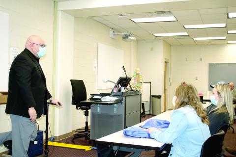 Lake City Medical Center CEO Rick Naegler talks to Florida Gateway College nursing students Wednesday during a nursing recruitment fair at the Barney E. McRae Jr. Medical Technology Building. (TONY BRITT/Lake City Reporter) 