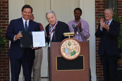 Florida Gov. Ron DeSantis gave the inaugural Florida Medal of Freedom to former Florida State football coach Bobby Bowden on Wednesday. (Courtesy of Gov. Ron DeSantis' Twitter account)