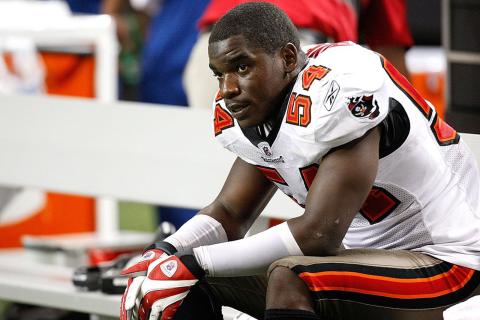 Geno Hayes is pictured during a game against the Atlanta Falcons while with the Tampa Bay Buccaneers on Nov. 29, 2009, in Atlanta, Ga.. (KEVIN C. COX/Getty Images/TNS)