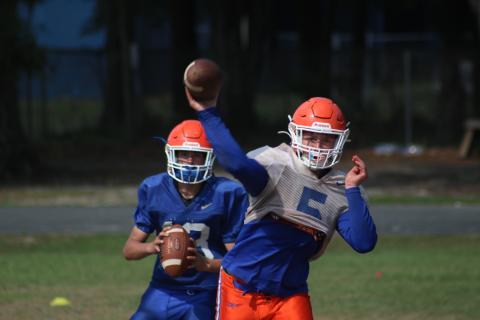 Branford's Kyson Johnson throws a pass during a Branford practice. (JAMIE WACHTER/Lake City Reporter)