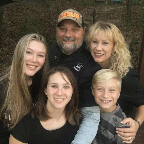 James “Skipper” Hair and his family, Linzie, Gracie, Fisher and Crystal, pose for a family portrait. (COURTESY)