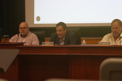 Commissioner Tim Murphy said he’d be willing to purchase the property from the current owner but not at a commercial price. (MORGAN MCMULLEN/Lake City Reporter)