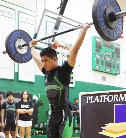 Suwannee’s Ricardo Garcia performs the snatch during the Region 1-2A meet on Saturday. (PAUL BUCHANAN/Special to the Reporter)