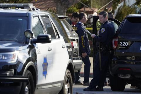 Police investigators work outside the home of Paul Pelosi, the husband of House Speaker Nancy Pelosi, in San Francisco. (ERIC RISBERG/Associated Press)