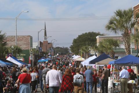 After possible record crowds at last year’s Christmas on the Square, Suwannee County Chamber of Commerce officials are execting ‘bigger’ this year as they are completely sold out of vendor spaces. (FILE)