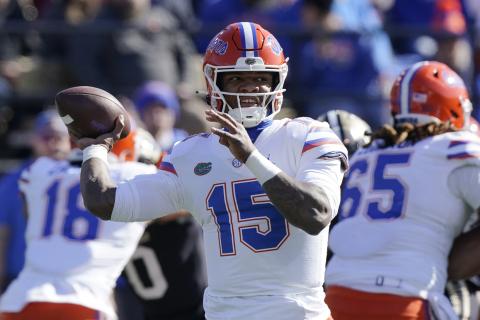 Florida quarterback Anthony Richardson throws a pass against Vanderbilt on Nov. 19 in Nashville, Tenn. (MARK HUMPHREY/Associated Press)