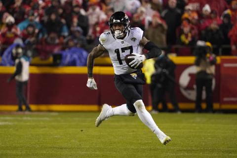 Jacksonville Jaguars tight end Evan Engram runs during a Divisional playoff game against the Kansas City Chiefs on Jan. 21 in Kansas City, Mo. (ED ZURGA/Associated Press)