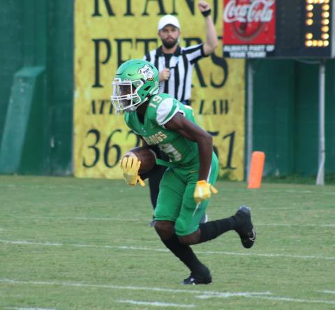 Suwannee receiver Jadarius Horne returns a kickoff against Flagler Palm Coast on Aug. 25. (JAMIE WACHTER/Lake City Reporter)