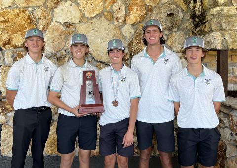 Suwannee's boys golf team won the District 2-2A title on Monday. (COURTESY)