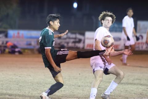 Suwannee's Joel De la Cruz controls possession of the ball against Columbia on Jan. 15. (PAUL BUCHANAN/Special to the Reporter)