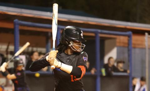Branford's Mallory Blue gets set to hit a pitch against Suwannee on March 6. (PAUL BUCHANAN/Special to the Reporter)