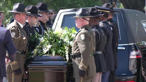 An honor guard carries the casket of former Gov. and U.S. Sen. Bob Graham. (NEWS SERVICE OF FLORIDA)